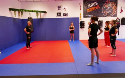 Nuevo Defensa Personal Femenina, clases Boxeo Ares arena Pantiquet, el mejor club de deportes de contacto en Mollet