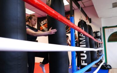 Así se entrena Defensa Personal Femenina en el nuevo gimnasio en Mollet Ares Arena Pantiquet